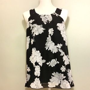 Black and gray floral print sleeveless tank blouse